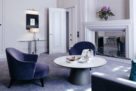 Cosmos Selection Saint-Petersburg Italyanskaya - 160