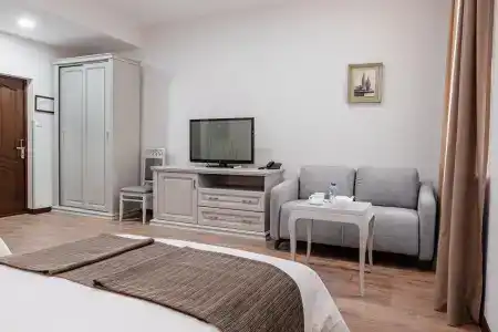 Charos Deluxe Resort & Spa - 7