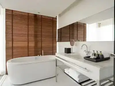 JC Kevin Sathorn Bangkok - 64
