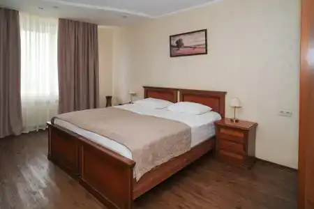Pioner Lyuks - 103