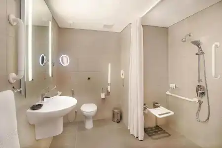 Le Meridien Abu Dhabi - 56