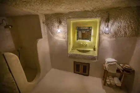 Doda Artisanal Cave +14 adults only - 16