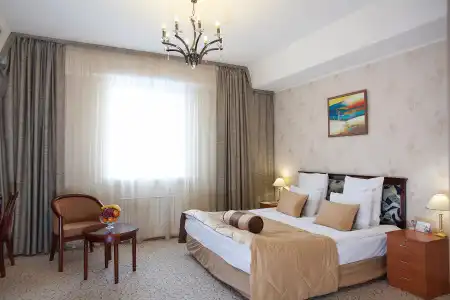 Golden Dragon ApartHotel - 35