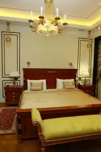 Golden Palace - 35