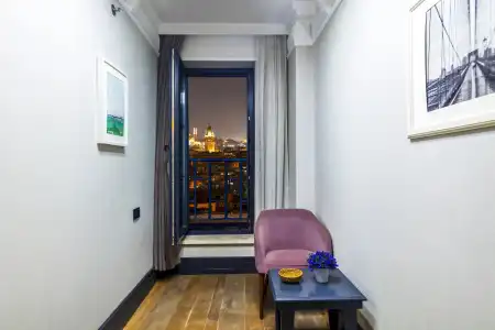 Taksim Avenue - 34