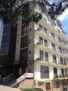 Plaza - 2