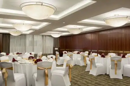 Crowne Plaza - Jumeirah, an IHG - 18