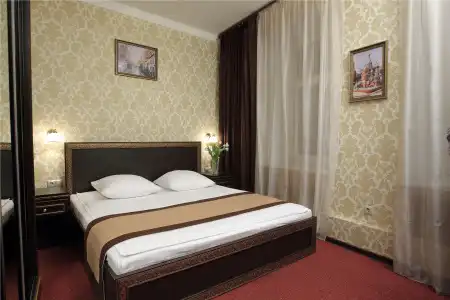 Eliseeff Arbat - 10