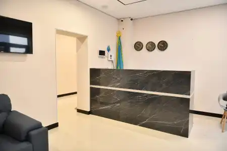 QUT - 1