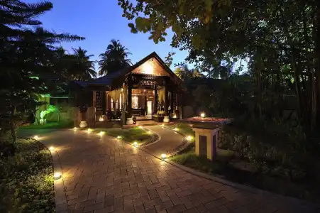 Royal Island Resort - 2