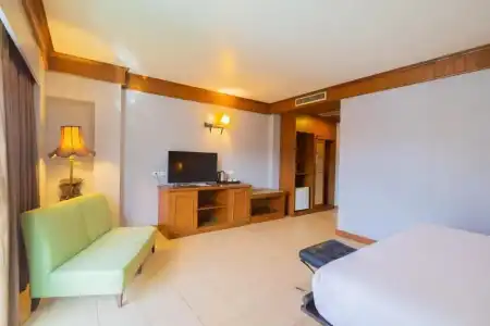C&N Patong, Phuket - 9