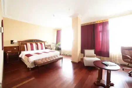 Crowne Plaza -, an IHG - 27