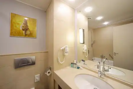 Ramada By Wyndham Yekaterinburg & Spa - 57