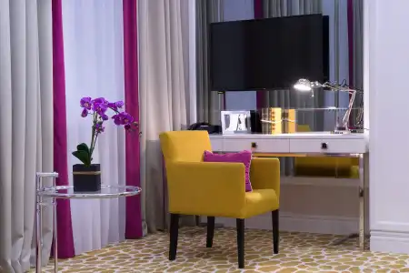 Mirax Sapphire Boutique - 7