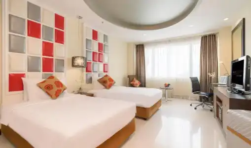 FuramaXclusive Asoke, - 3