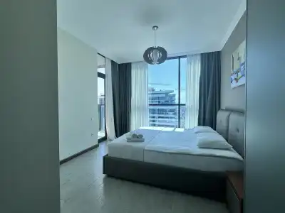 Season Suite Apart - 62