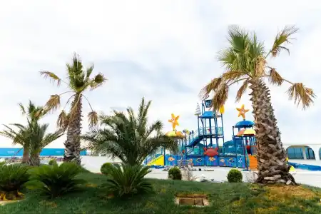 Sea Breeze Residences & - 6