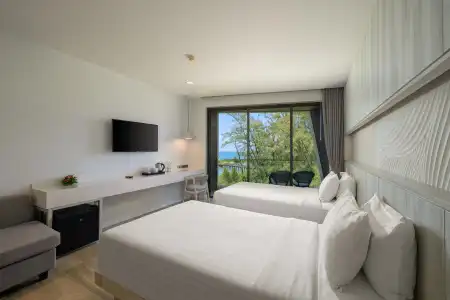 The Hotspring Beach Resort & Spa - 13