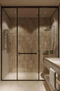 DoubleTree by Hilton - 55