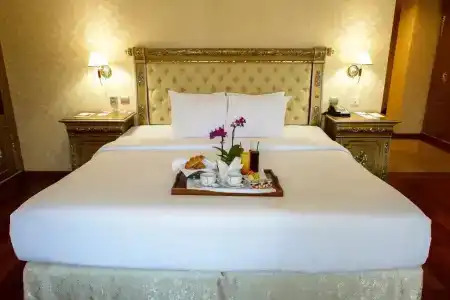 Crowne Plaza -, an IHG - 3