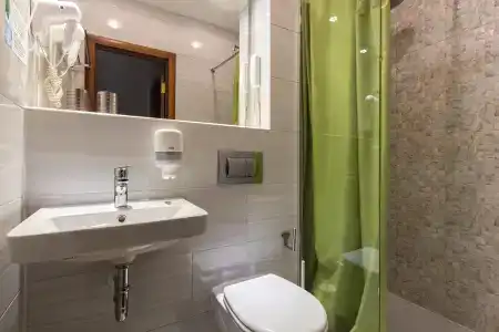 Regina - 10