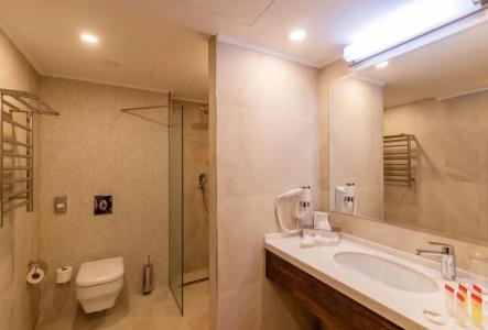 Ramada & Suites by Wyndham - 53
