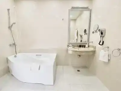 7 Avenue and SPA - 86