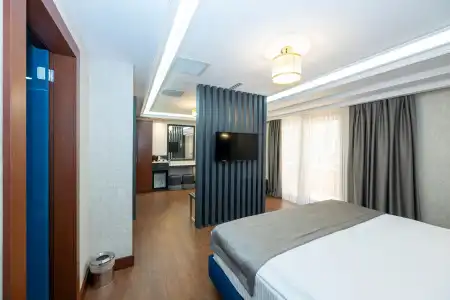 Freya Luxury - 135