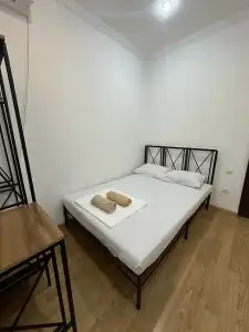 Komitas Avenue Guest House - 17