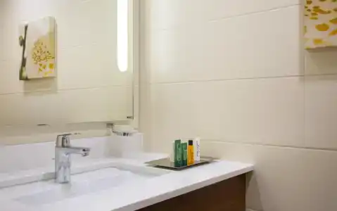 Hilton Garden Inn Riverside - 55