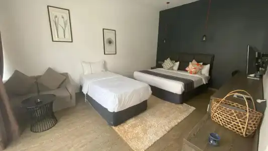 White Boutique and Residences - 21