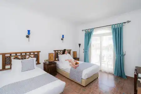 Sunrise Garden Beach Resort - 87