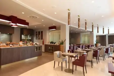 DoubleTree by Hilton City Centre - 3