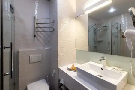 Kamarooms Business & Spa - 42