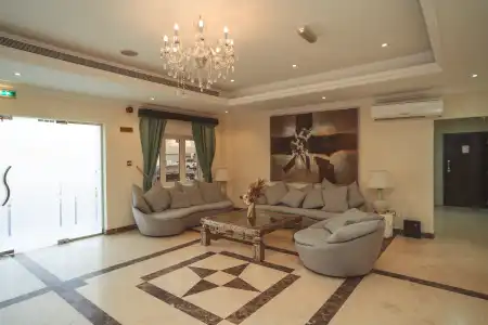 Royal prestige - 15