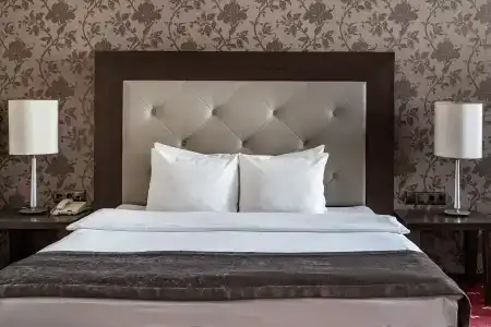 Petro Palace - 28