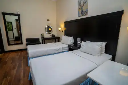 Royal prestige - 5