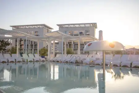 Bridge Resort - 5