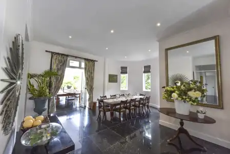 Chateau Elysium Guest house - 7
