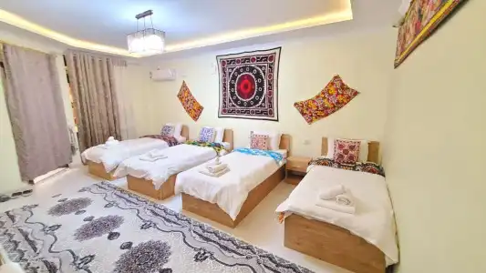 Registan Center Guest House - 34