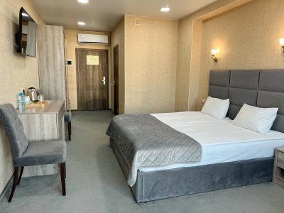 Grand Sapphire - 54