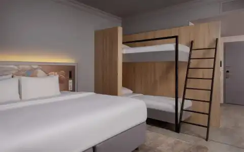 Holiday Inn St Petersburg - Theatre Square - 47