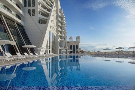The Grand Gloria - 1