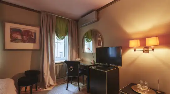 Vozdvyzhensky Boutique-Hotel - 91