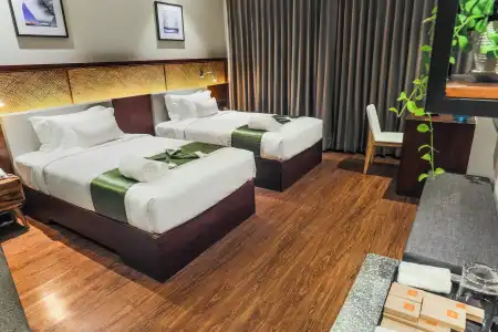 Monivong Clover - 26