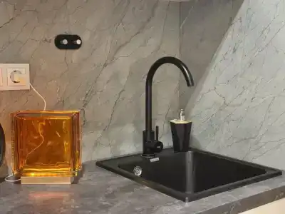 Travelto Petrovskiy Park - 128