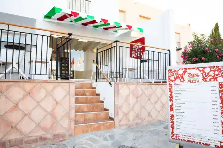 Resort Ramada & Suites by Wyndham Costa del Sol - 13