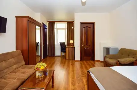 British House - 9