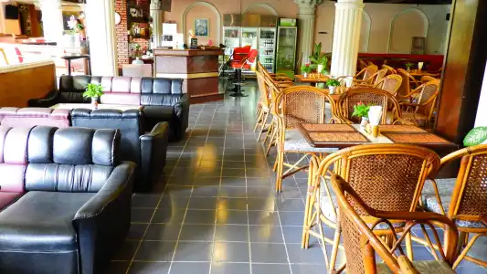 Romeo Palace - 8