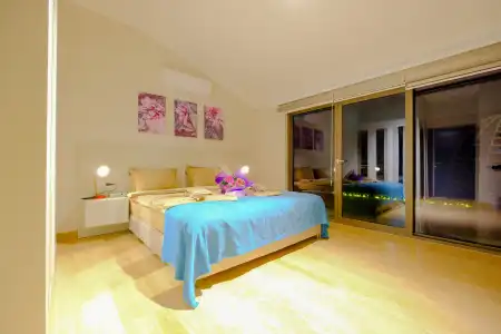 Eden Nest Exclusive Apart - 110